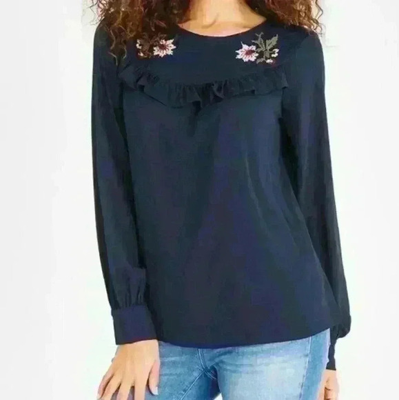 Vero Moda Tops - NWT VERO MODA MIRA TOP